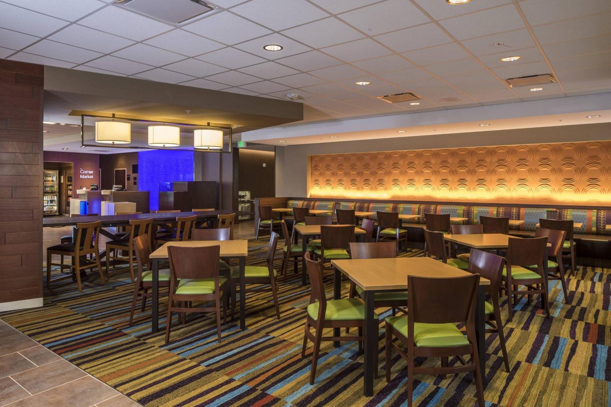 Fairfield Inn & Suites By Marriott Pittsburgh North/Mccandless Crossing McCandless Township Eksteriør bilde