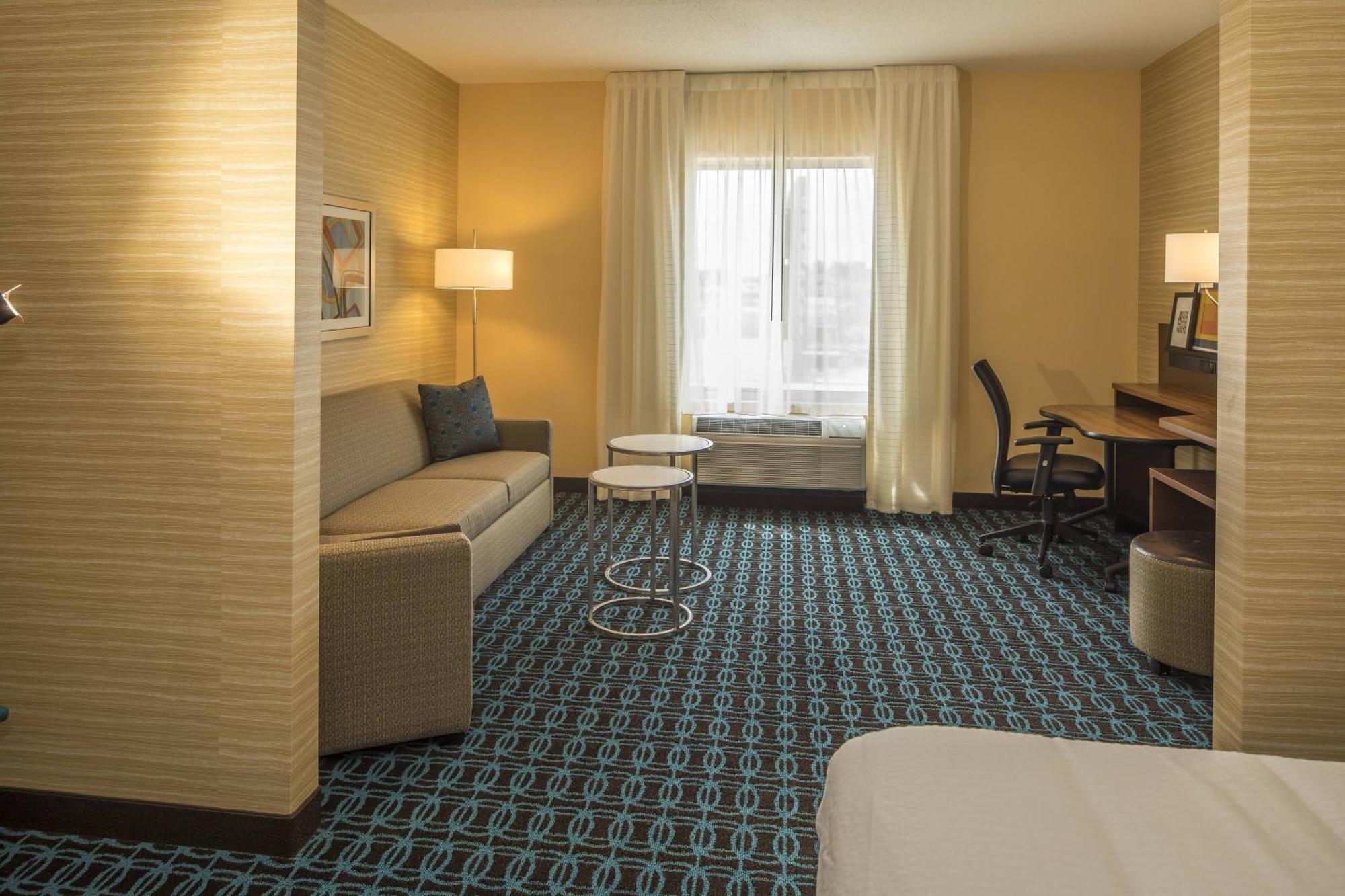 Fairfield Inn & Suites By Marriott Pittsburgh North/Mccandless Crossing McCandless Township Eksteriør bilde